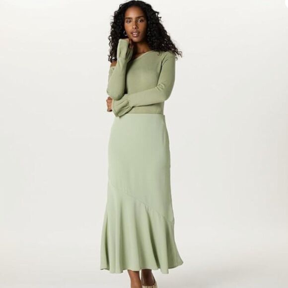 Women’s Maxi Skirt M NWT Flowy Long Lined Lightweight Boho Minimalist - Picture 1 of 10